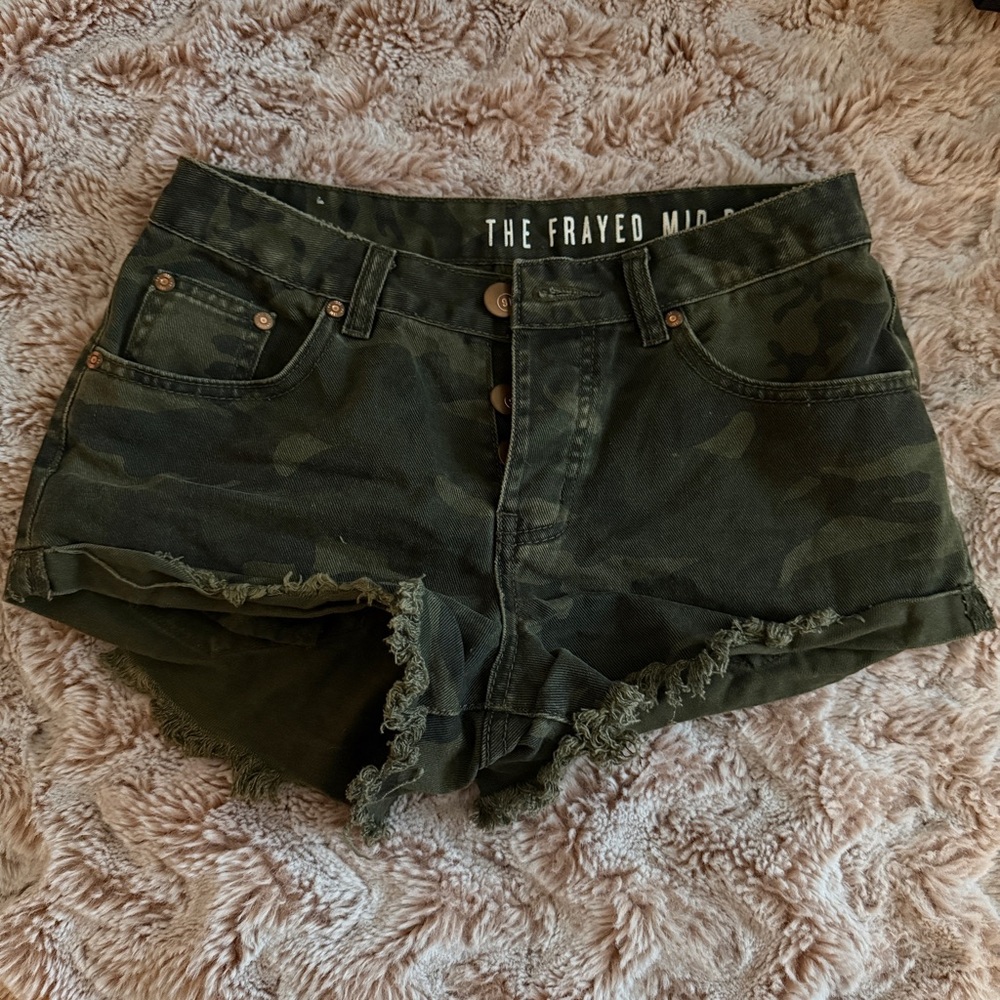 Cotton On Mid-Rise Camo Green Shorts